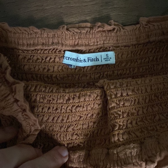 Abercrombie Off the shoulder Romper- size S - Picture 2 of 2